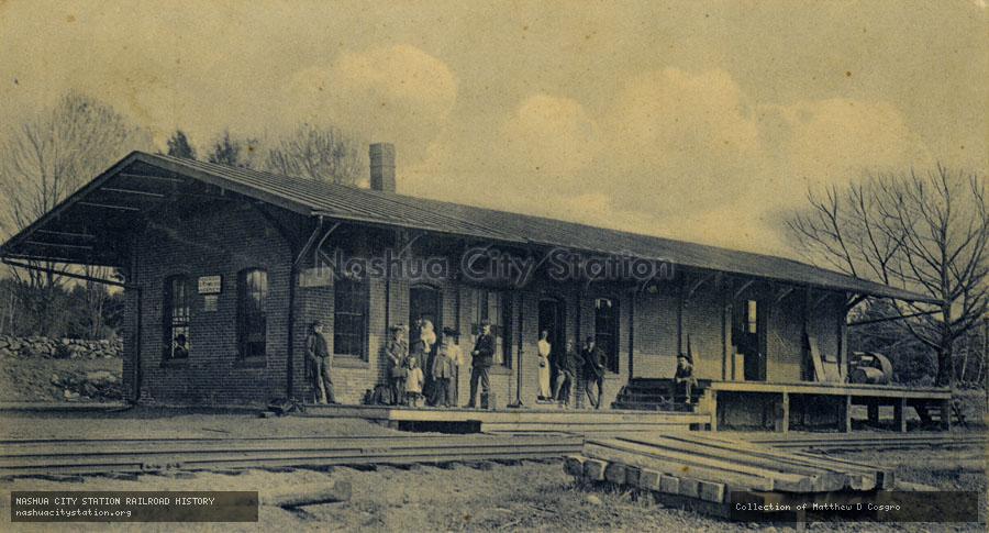 Postcard: Railway Station on the Ware River Road